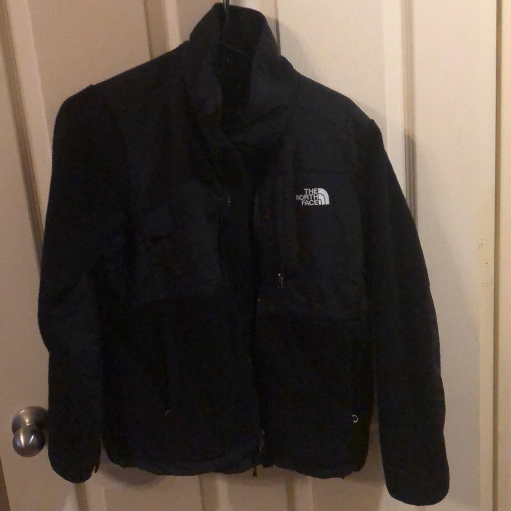 Women’s Size SM Black North Face Denali Fleece Jacket